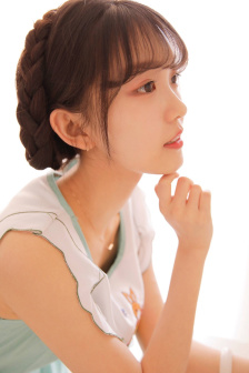 漂亮的女邻居5